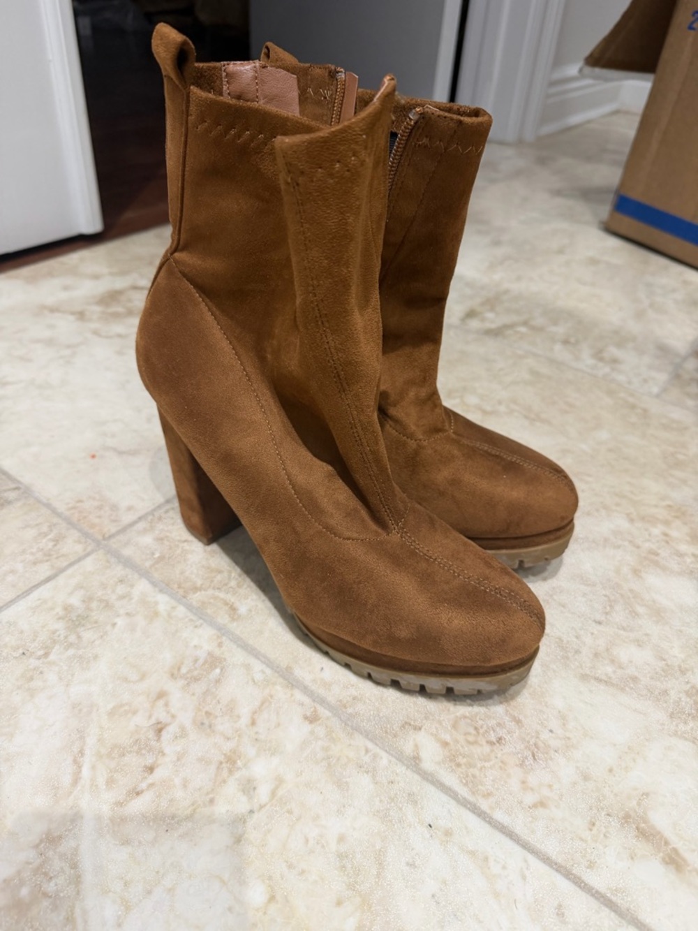 TOP Moda Brown Suede Chunky Heel Ankle Boots